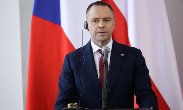 Навроцки: Само Тръмп може да спре Путин